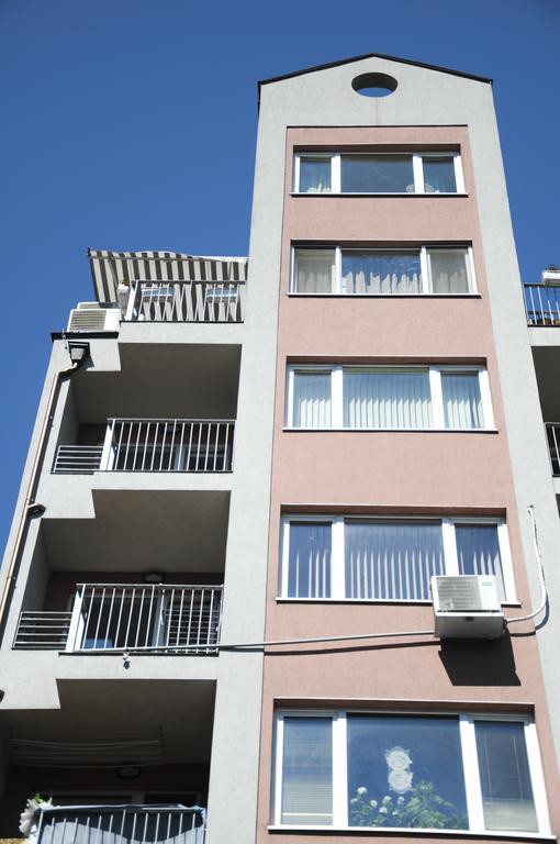 Derelli Deluxe And Derelli Adorable Apartments София Номер фото