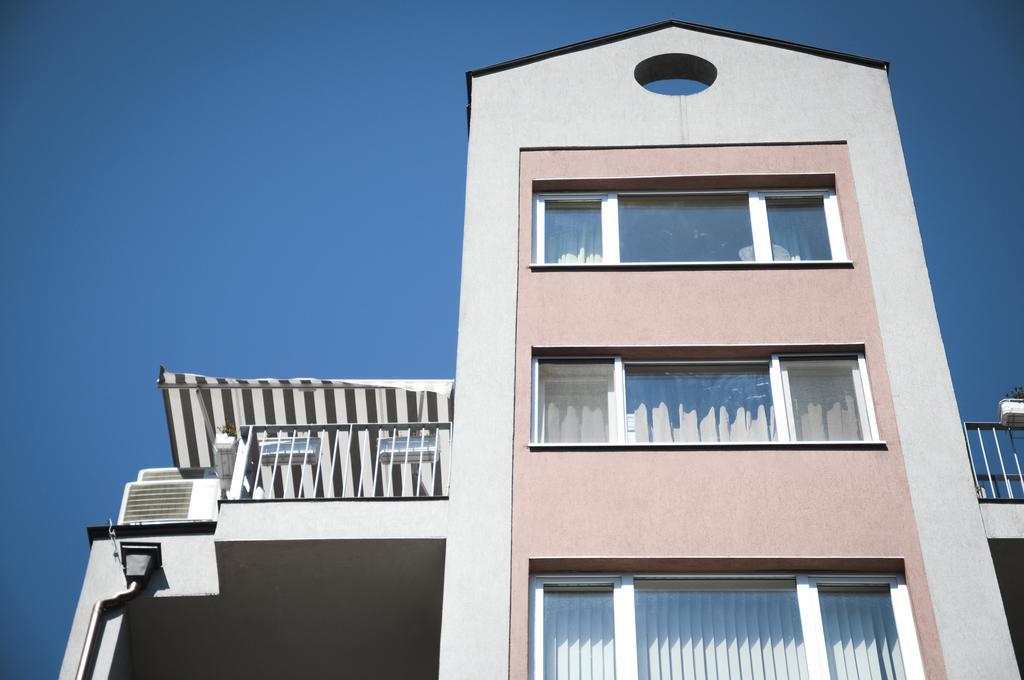Derelli Deluxe And Derelli Adorable Apartments София Номер фото