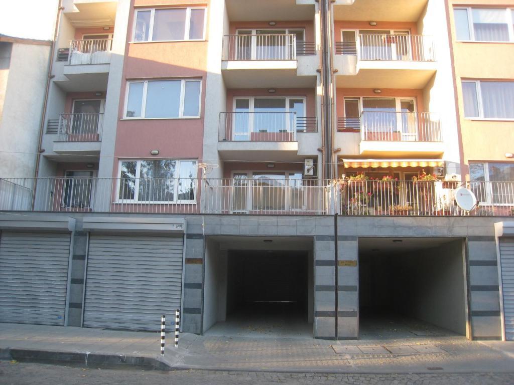 Derelli Deluxe And Derelli Adorable Apartments София Экстерьер фото