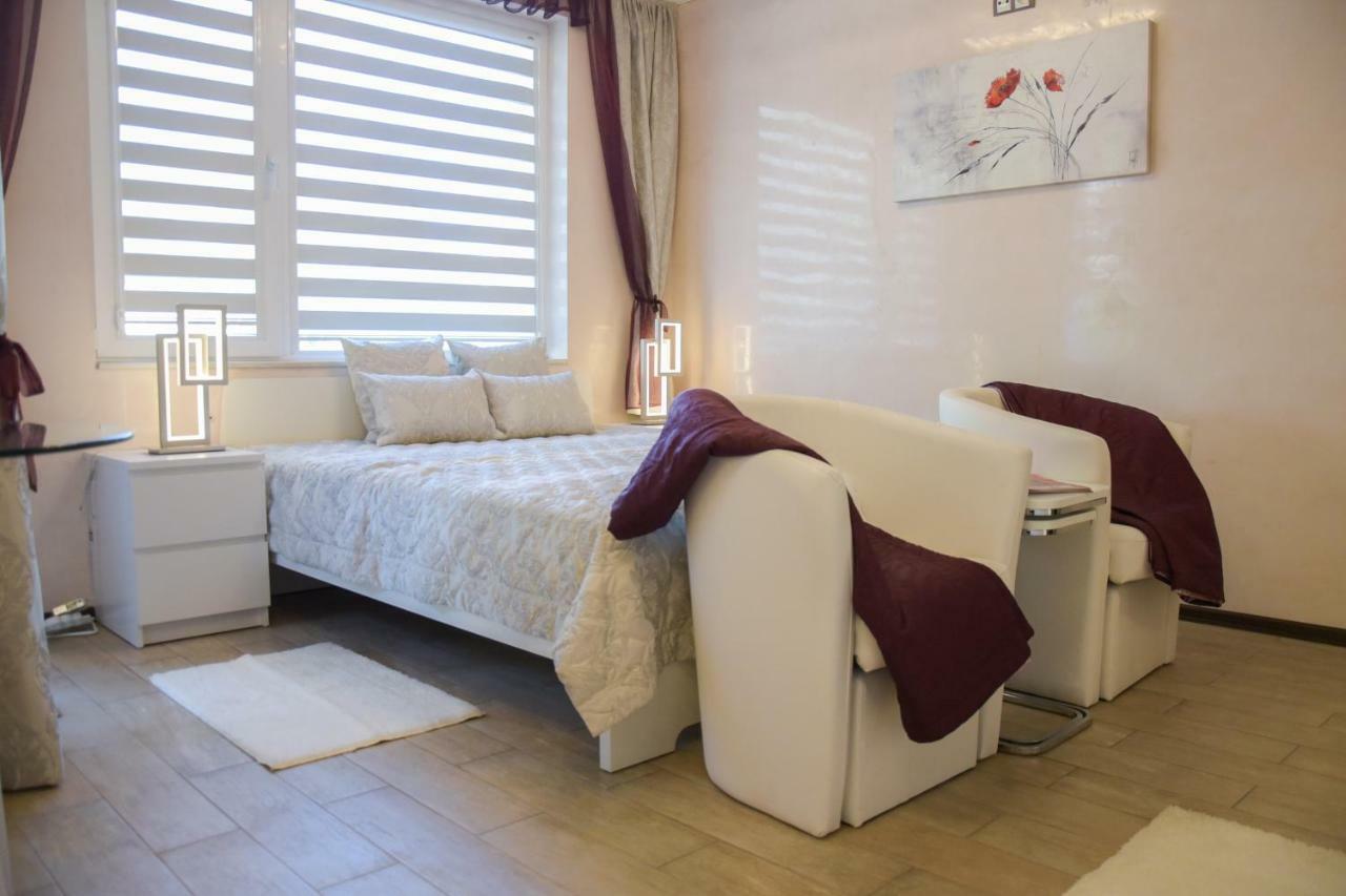 Derelli Deluxe And Derelli Adorable Apartments София Экстерьер фото
