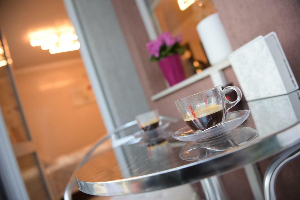 Derelli Deluxe And Derelli Adorable Apartments София Экстерьер фото