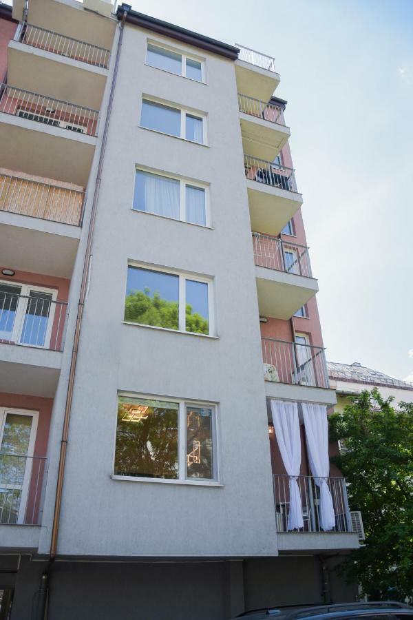 Derelli Deluxe And Derelli Adorable Apartments София Экстерьер фото